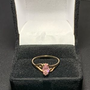 10k gold pink stone ring